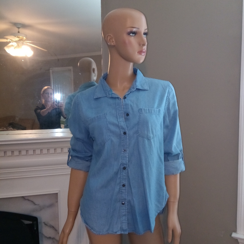 Laura Scott petite denim button up